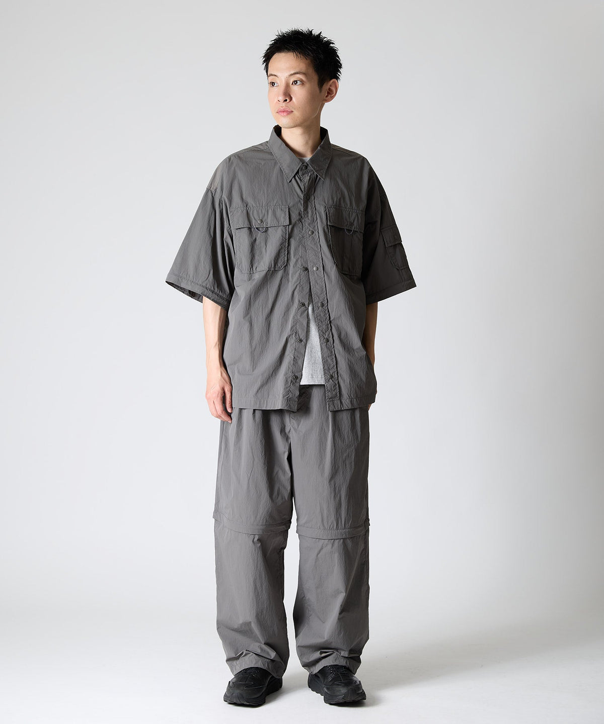 DETACHABLE TECH SHIRT