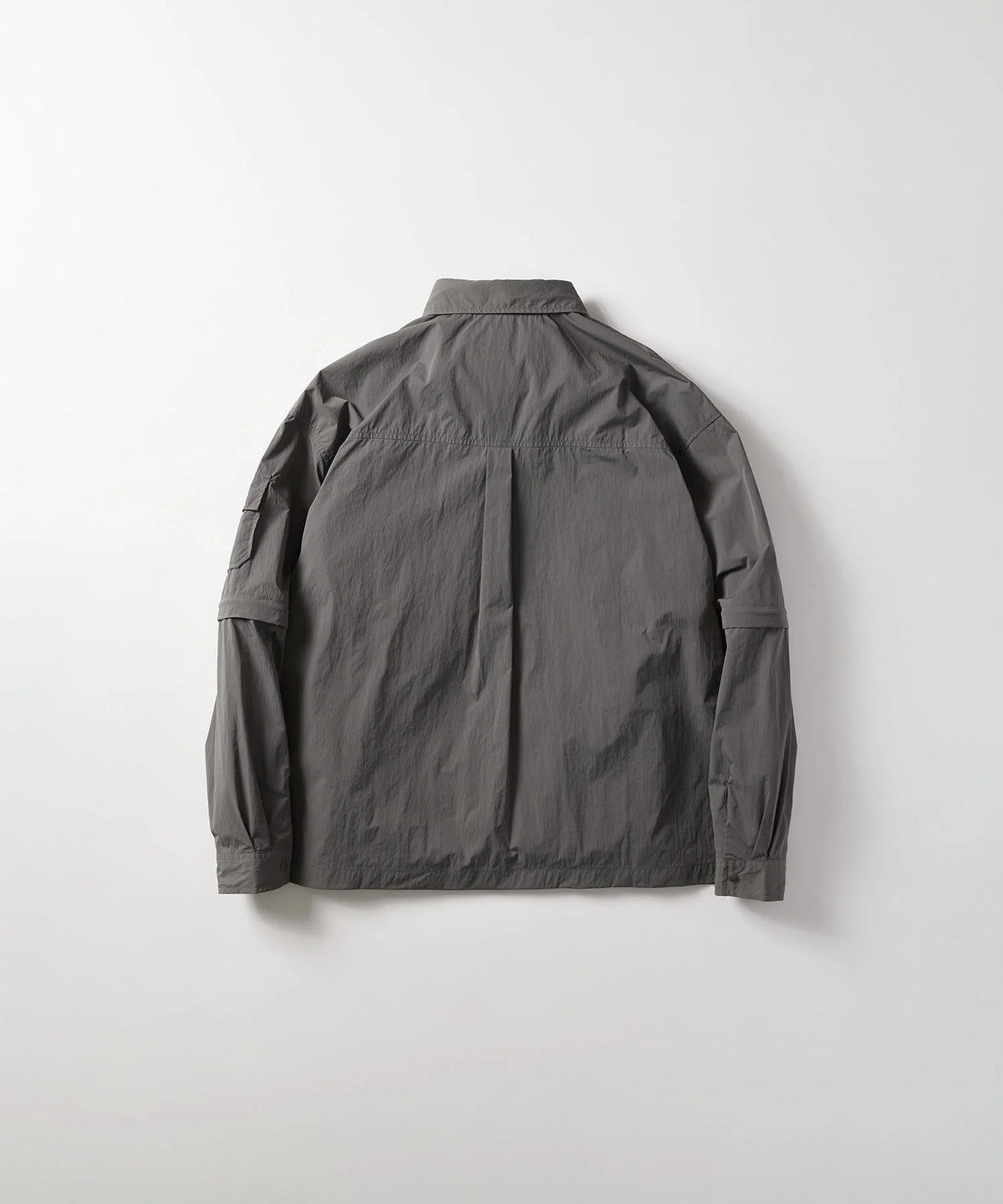 DETACHABLE TECH SHIRT