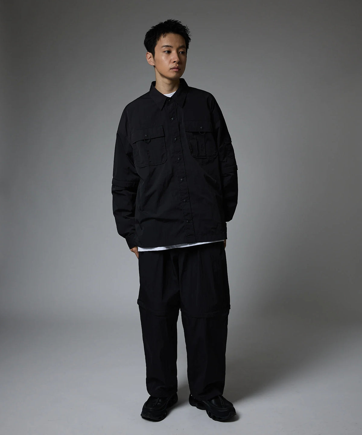 DETACHABLE TECH PANTS