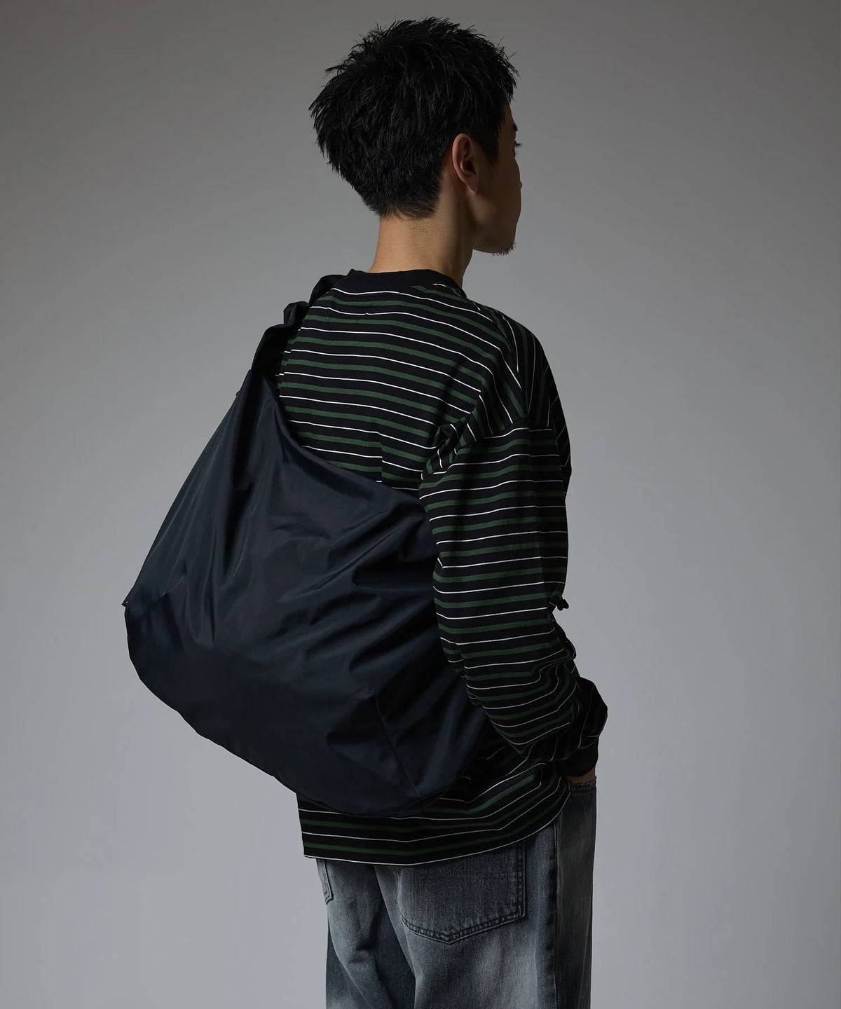 GATHER MESSENGER BAG