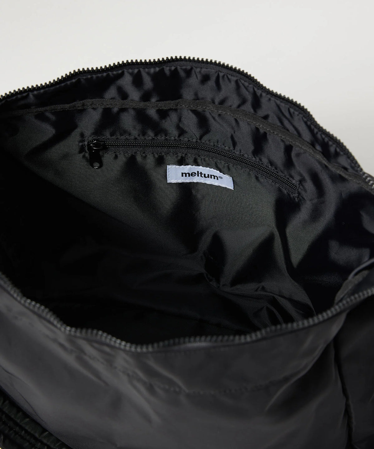 POUCH SHOULDER BAG