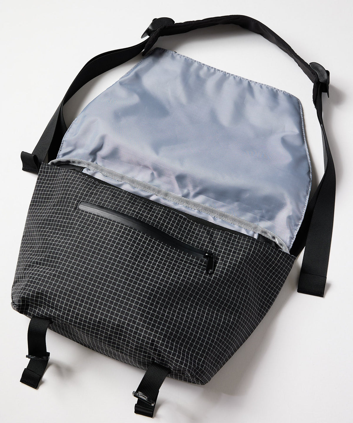 COMPACT MESSENGER BAG