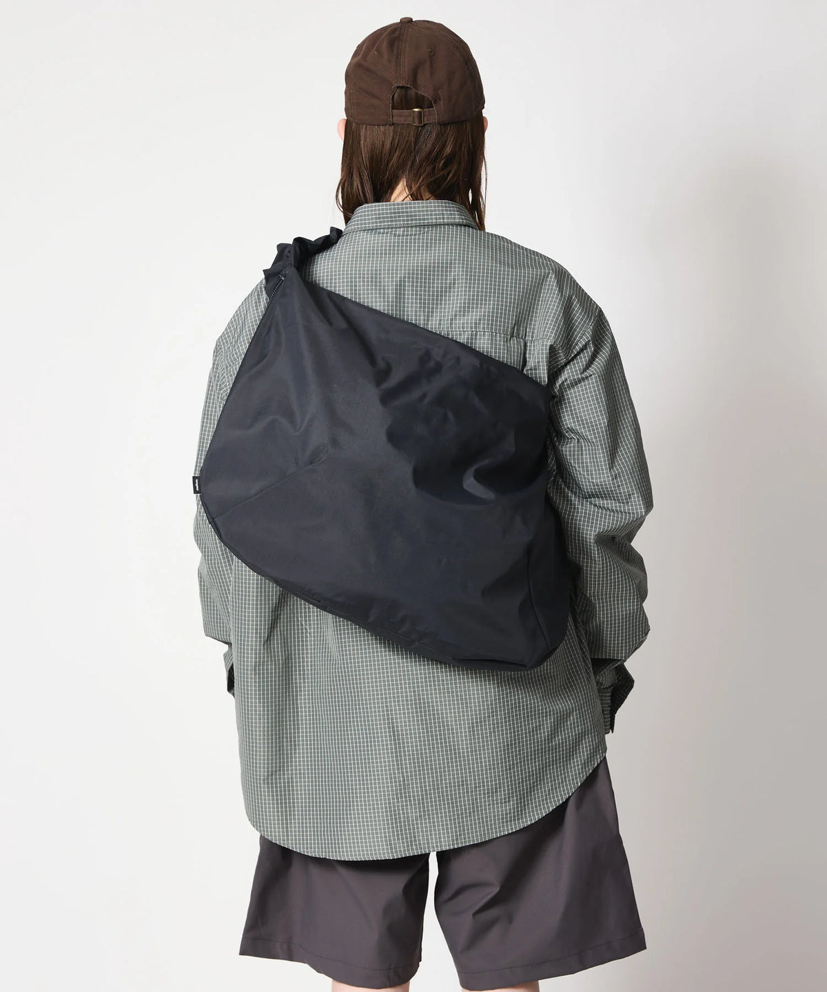 GATHER MESSENGER BAG