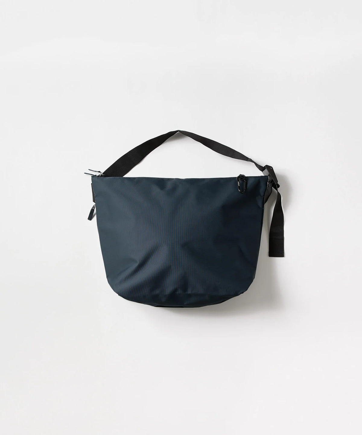 NYLON MESSENGER BAG meltum メルタム