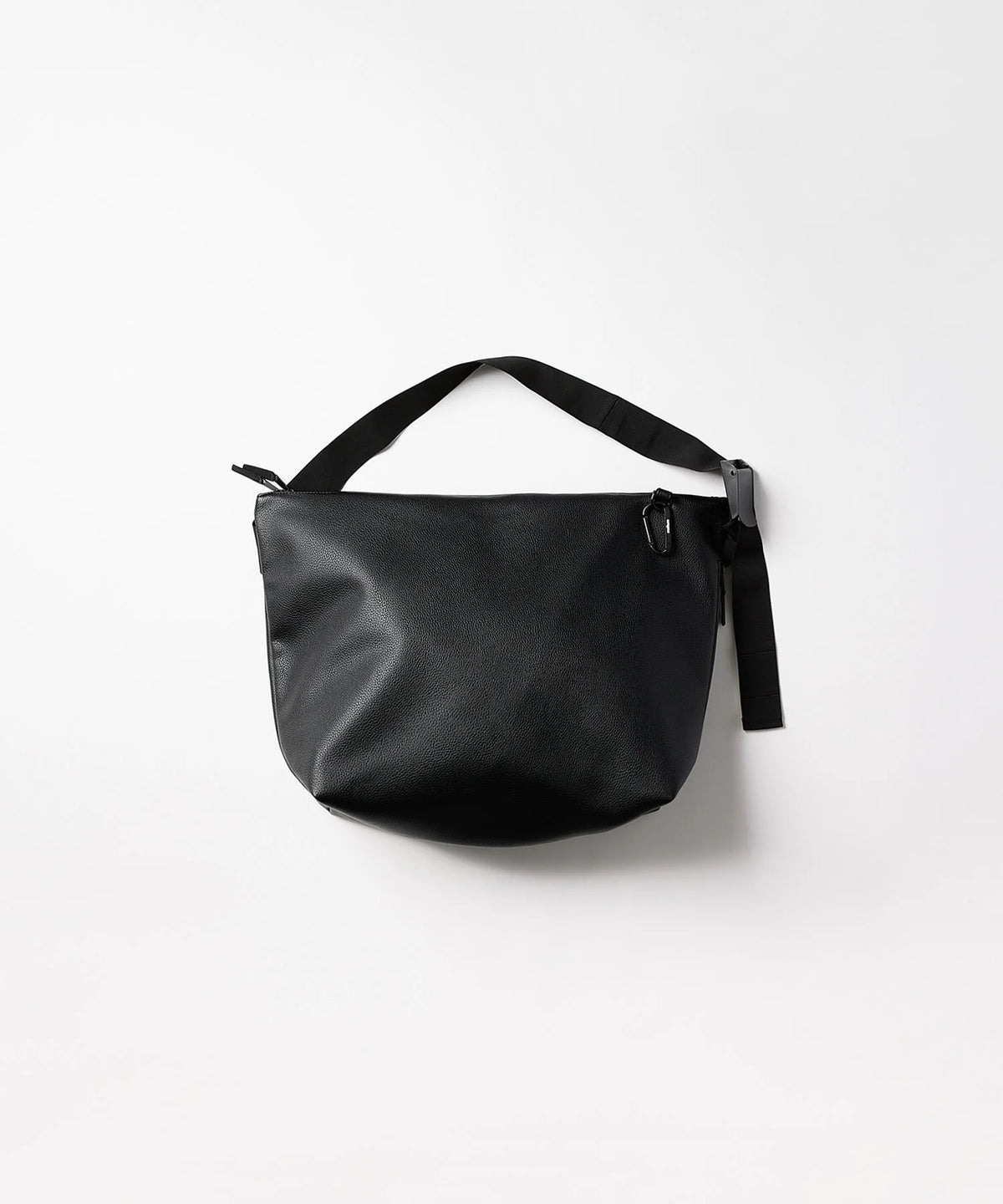 LEATHER MESSENGER BAG