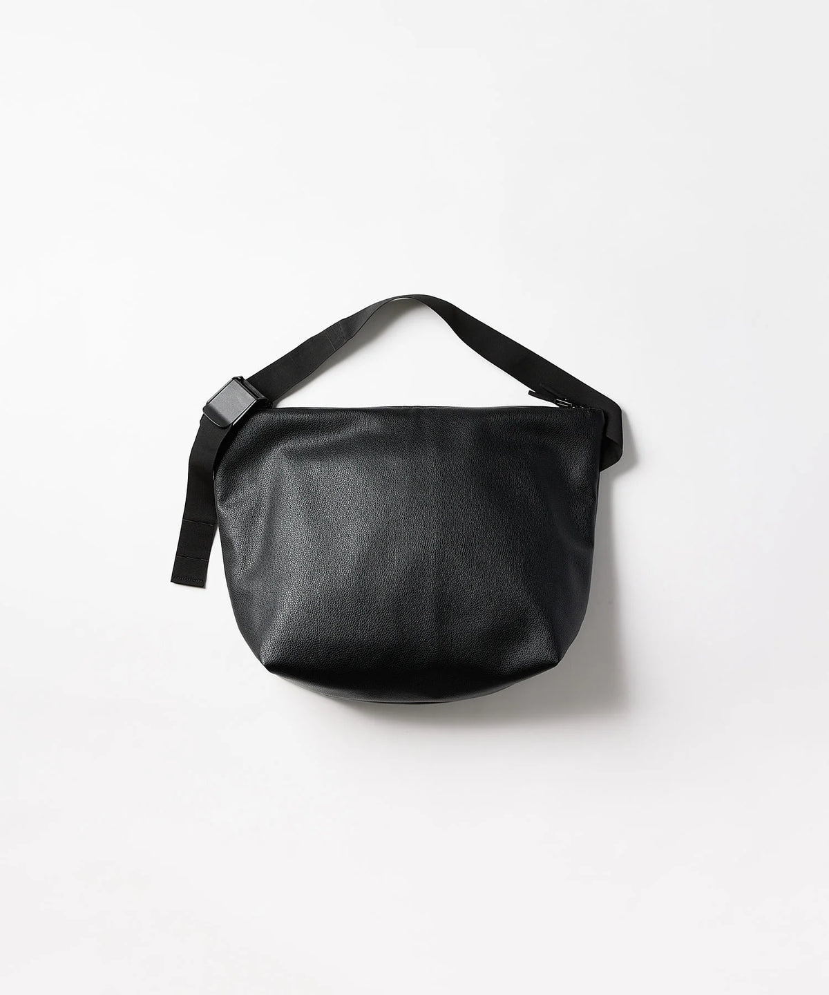 LEATHER MESSENGER BAG