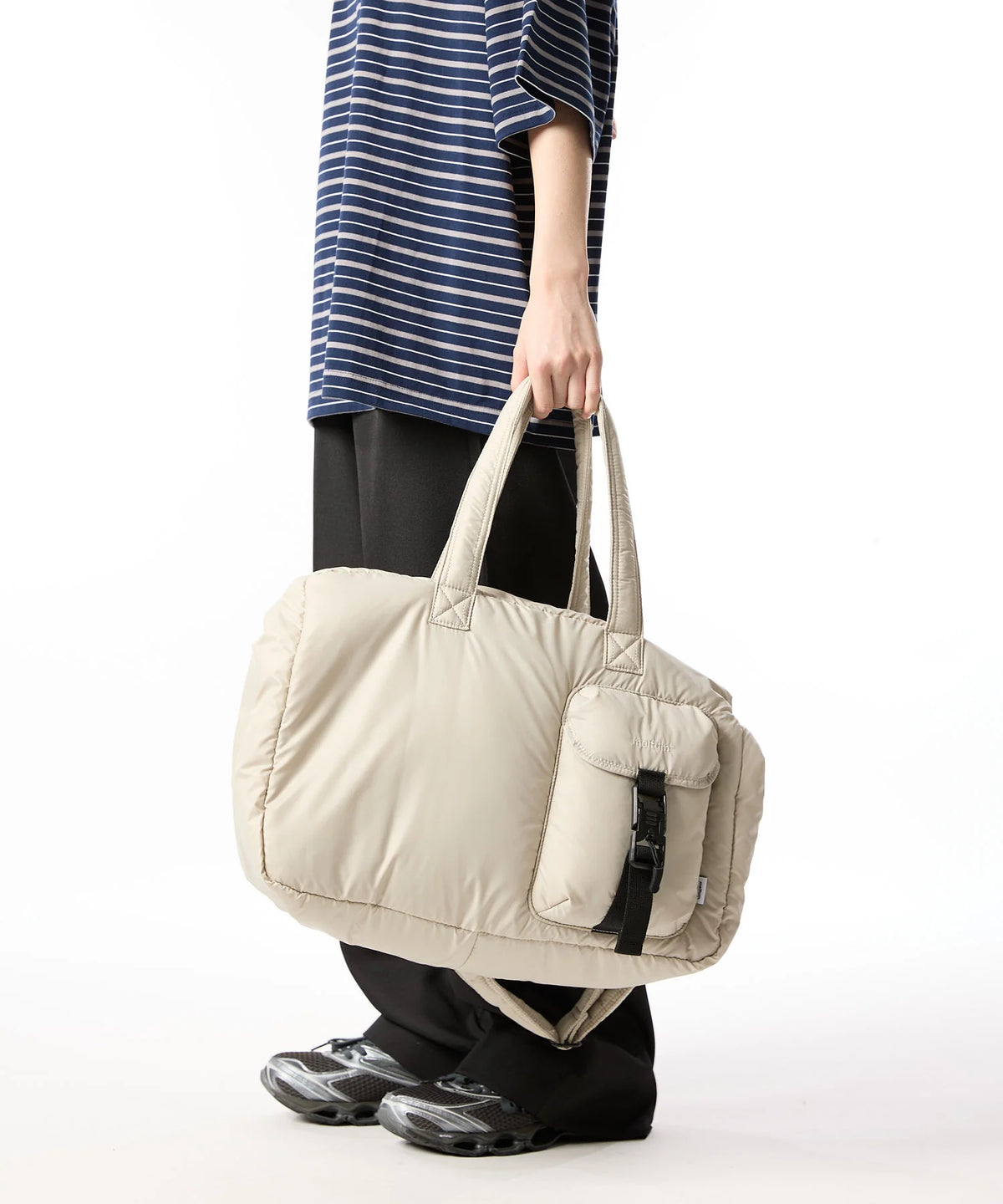 PADDING SHOULDER BAG