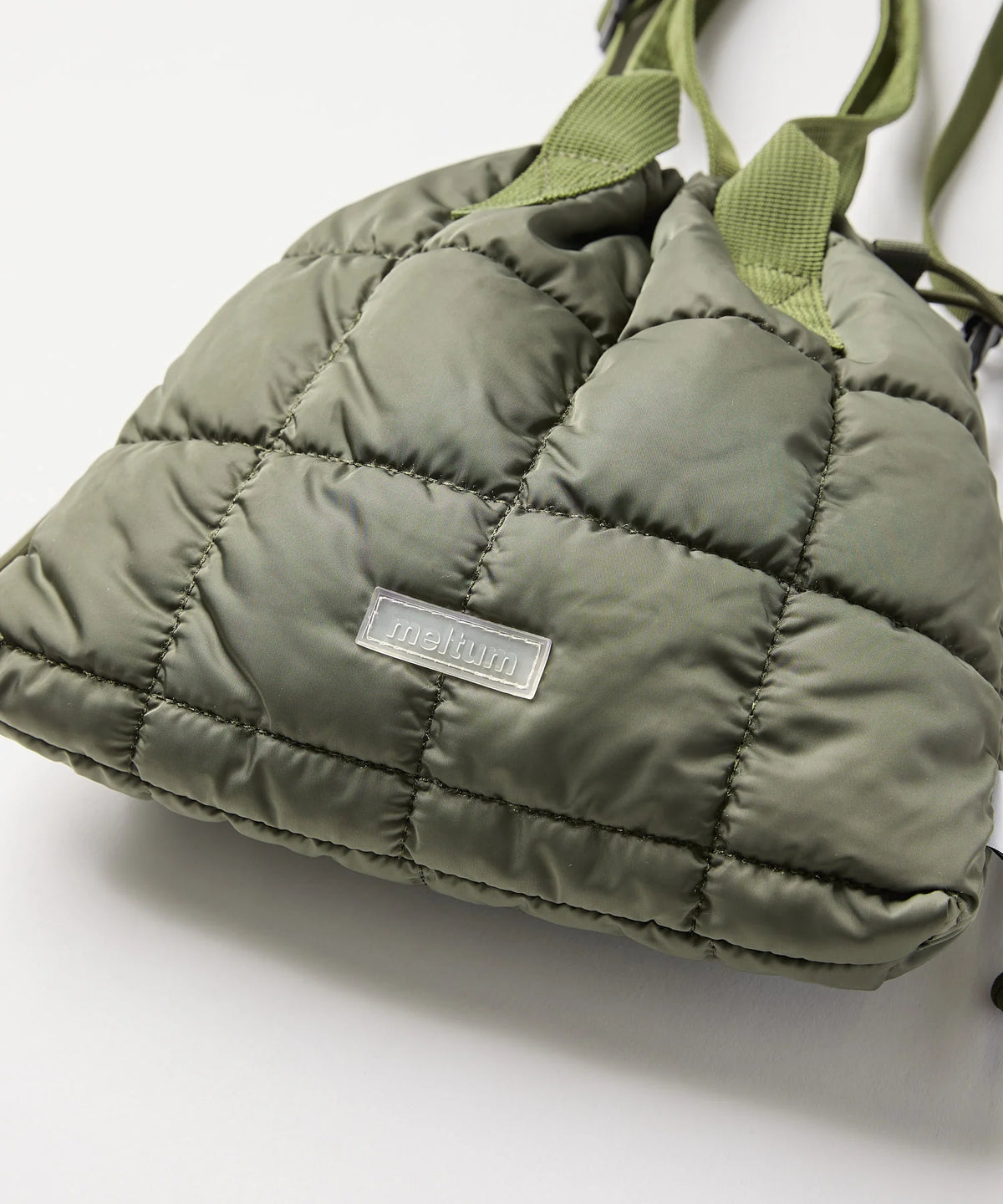 QUILT SHOULDER POUCH