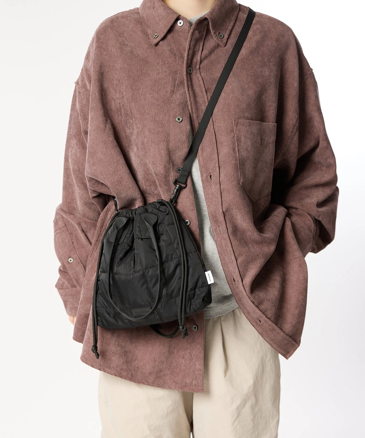 QUILT SHOULDER POUCH