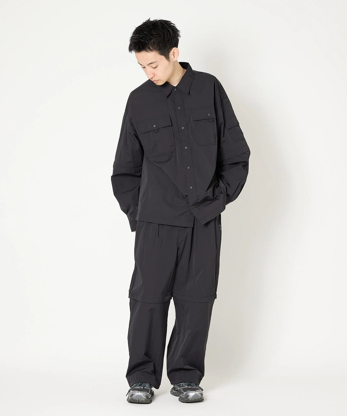DETACHABLE TECH SHIRT