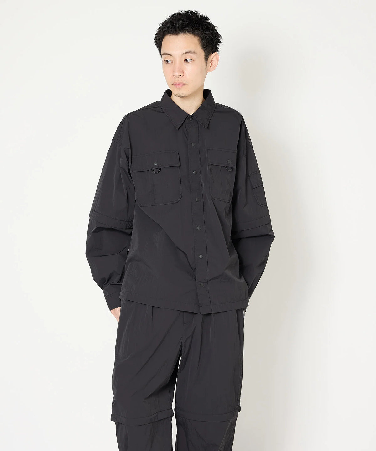 DETACHABLE TECH SHIRT