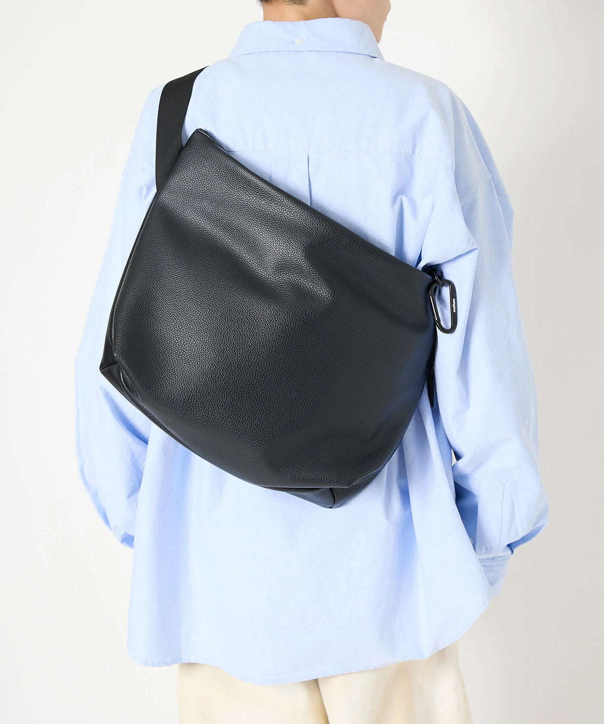 LEATHER MESSENGER BAG(M)