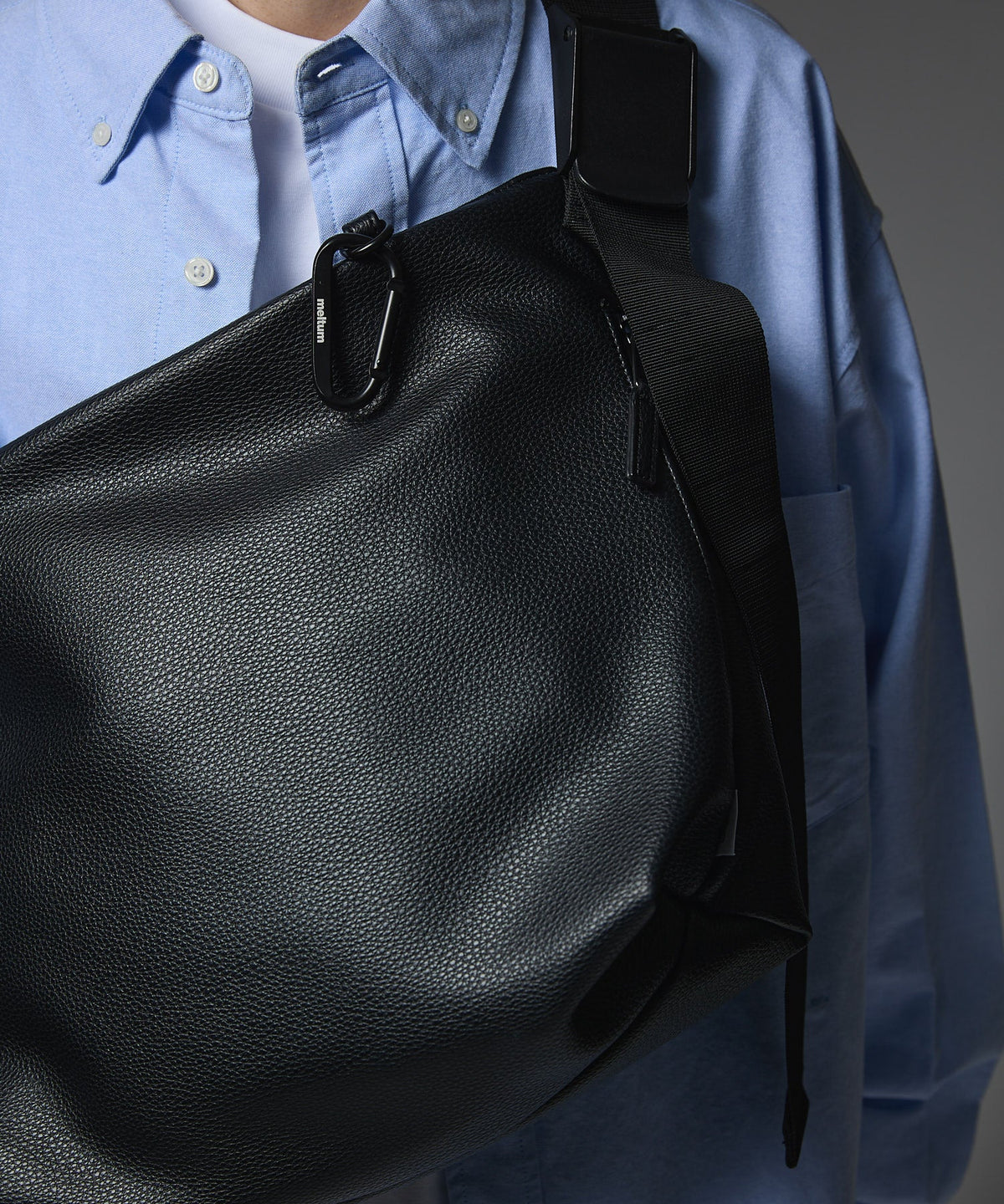 LEATHER MESSENGER BAG(M)