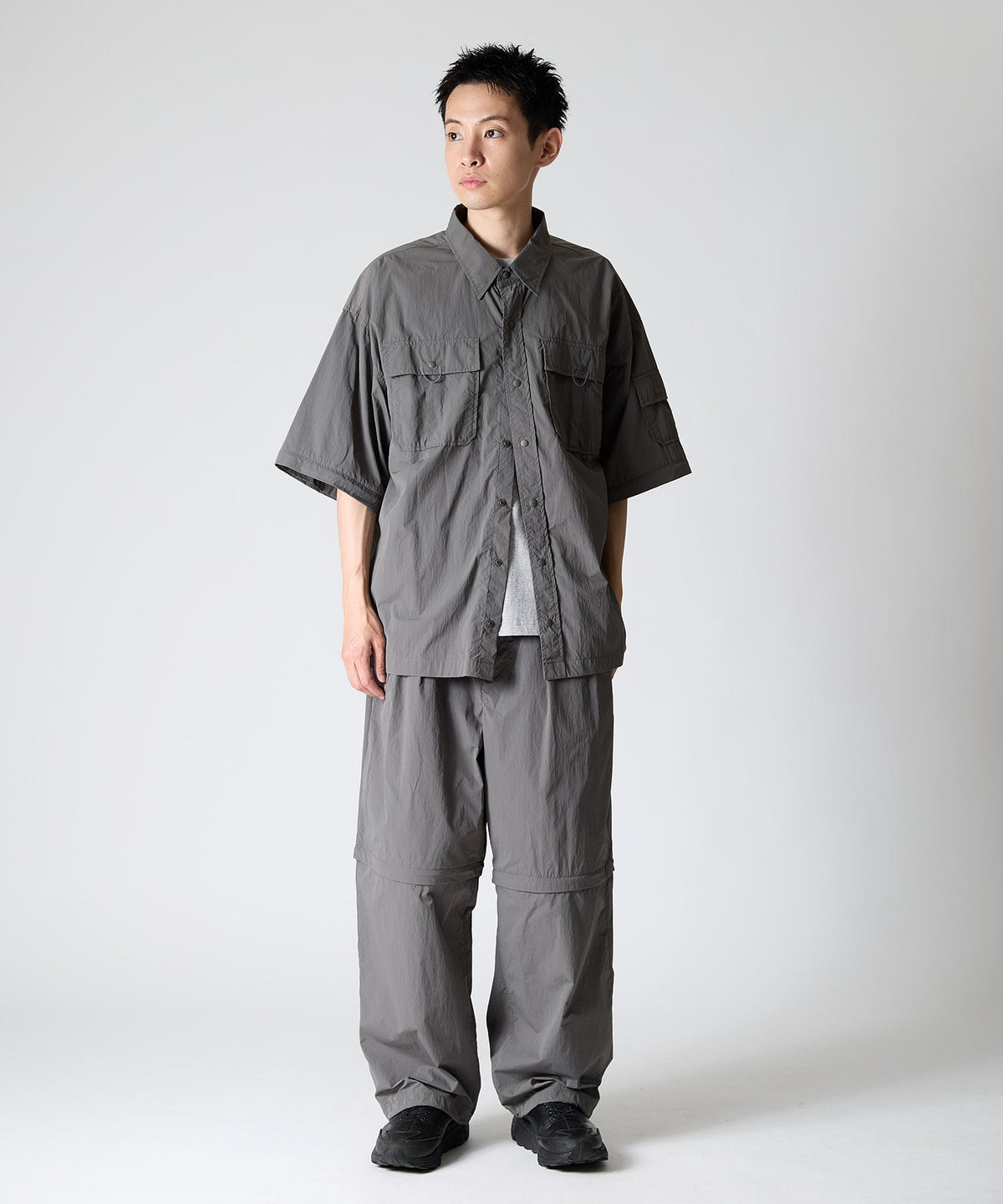 DETACHABLE TECH PANTS