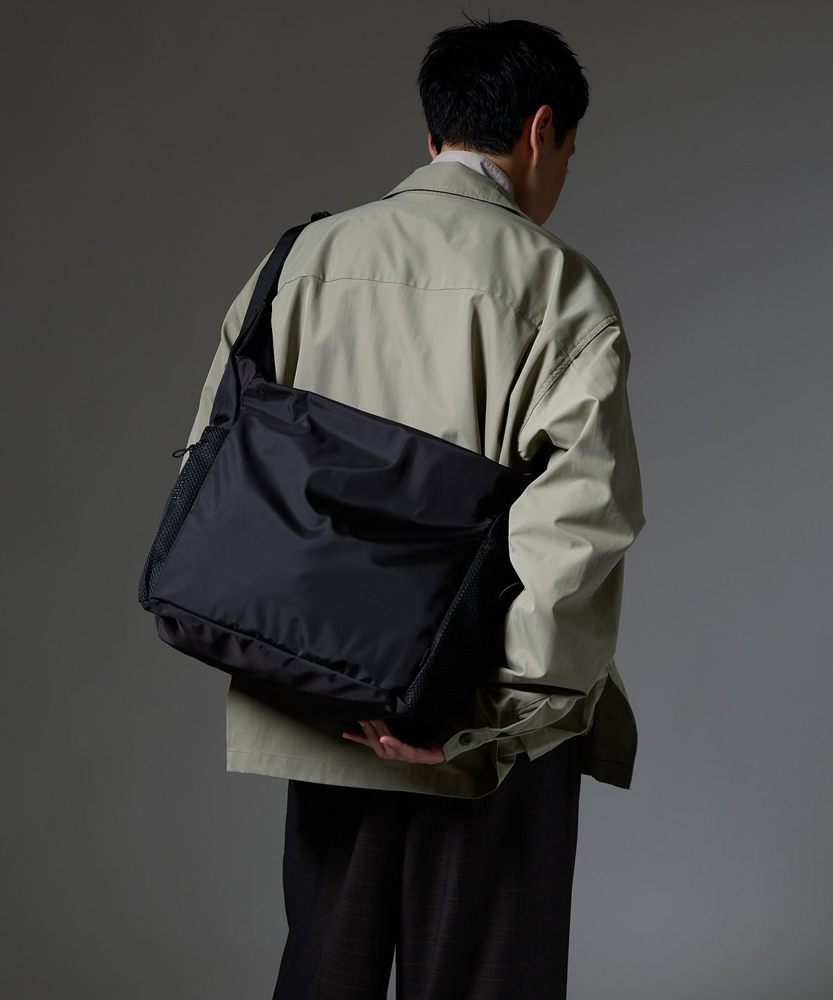 DAILY NYLON SHOULDER