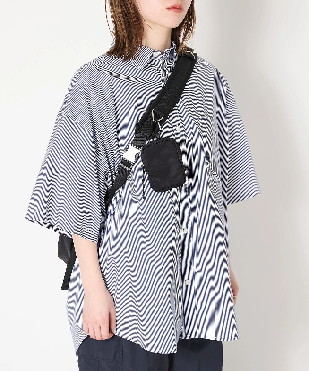 POUCH SHOULDER BAG