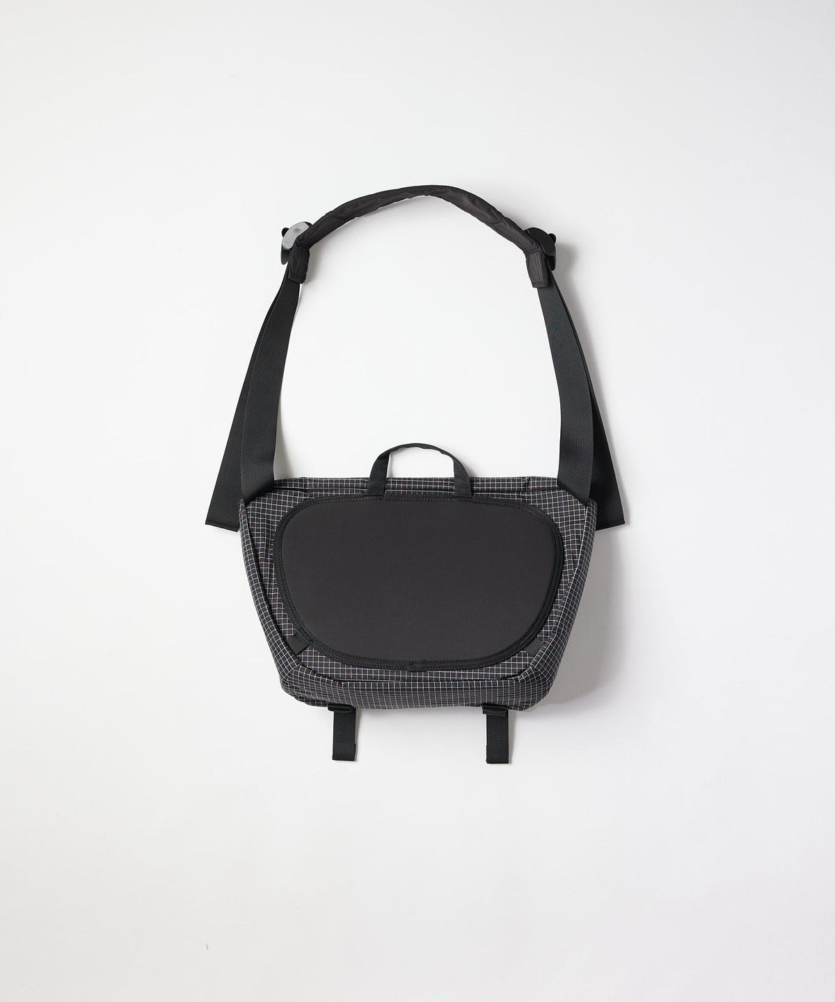 COMPACT MESSENGER BAG