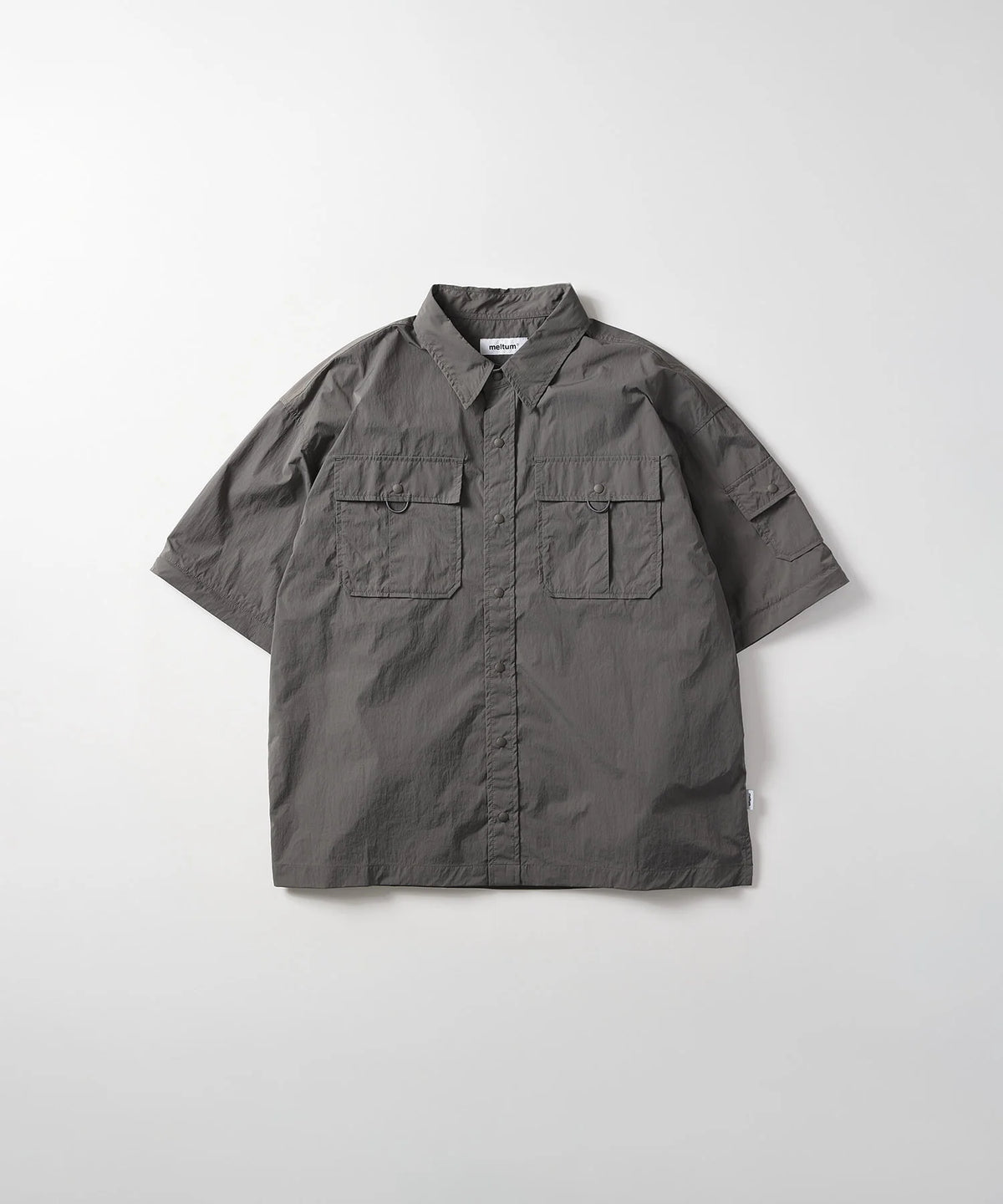 DETACHABLE TECH SHIRT