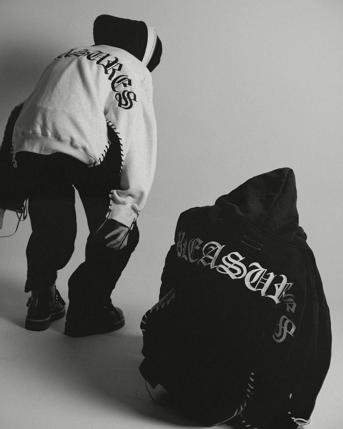 PLEASURES × DISCOVERED DOUBLE LAYERED HOODIE