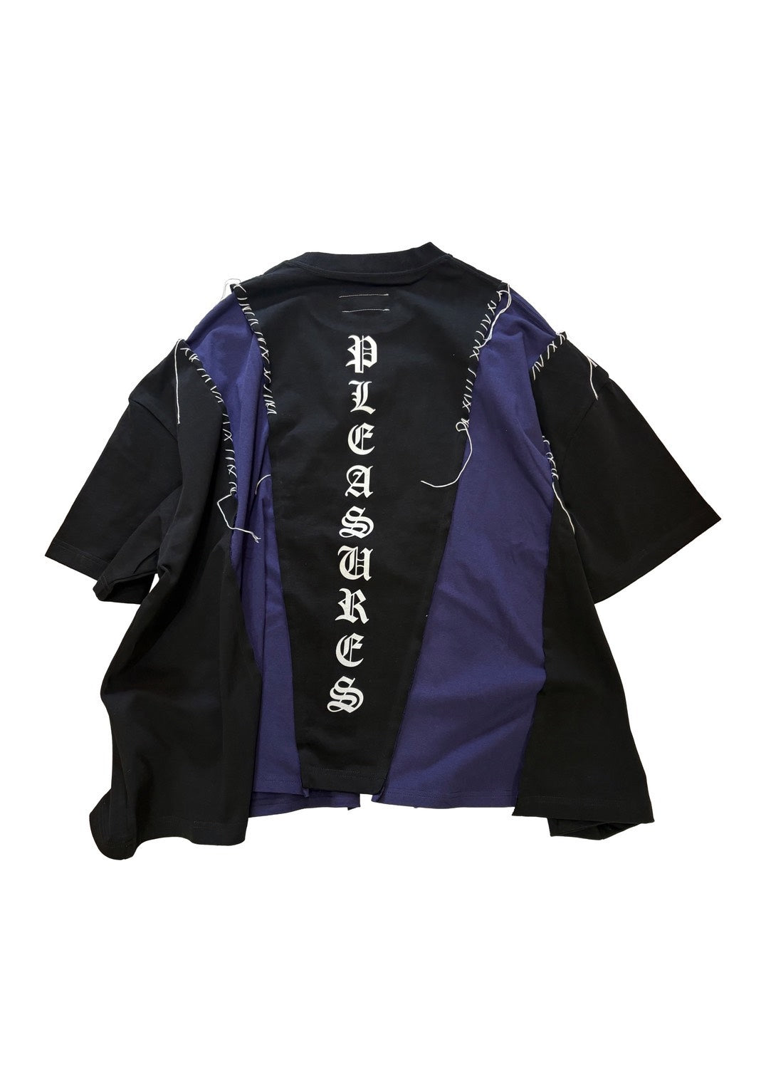 PLEASURES × DISCOVERED DOCKING WIDE TEE